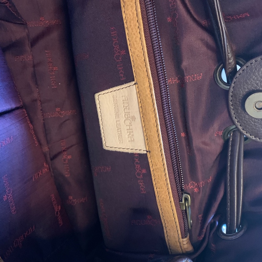 Anuschka bag with hand painted paisley accents - Picture 8 of 8
